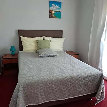 Svitlana Apartman Sukosan